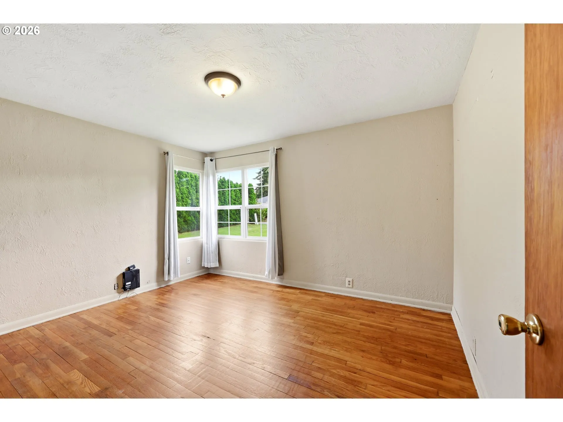 Bedroom, Primary