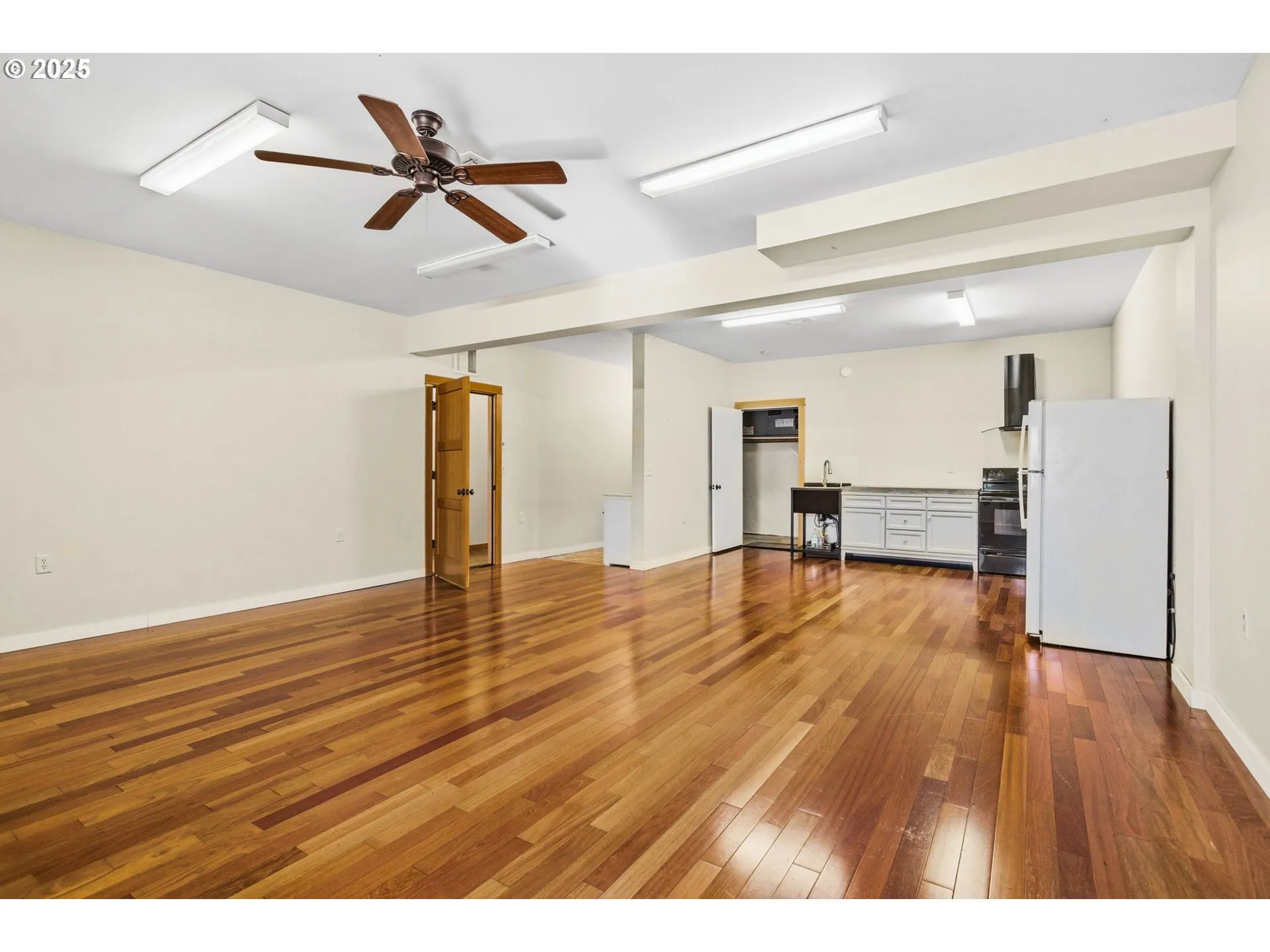 Family Room-Lower