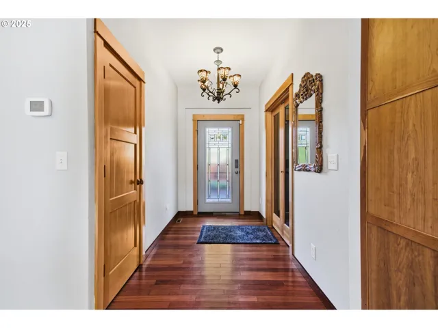 Entrance/Foyer