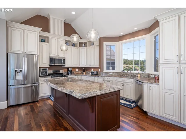 Kitchen-Island