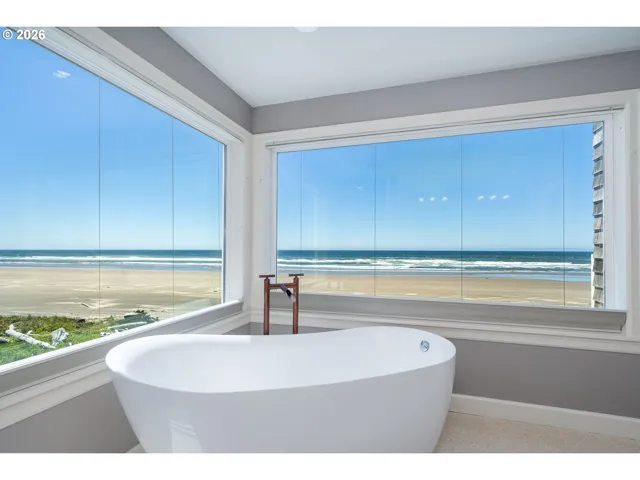 En Suite Bathroom