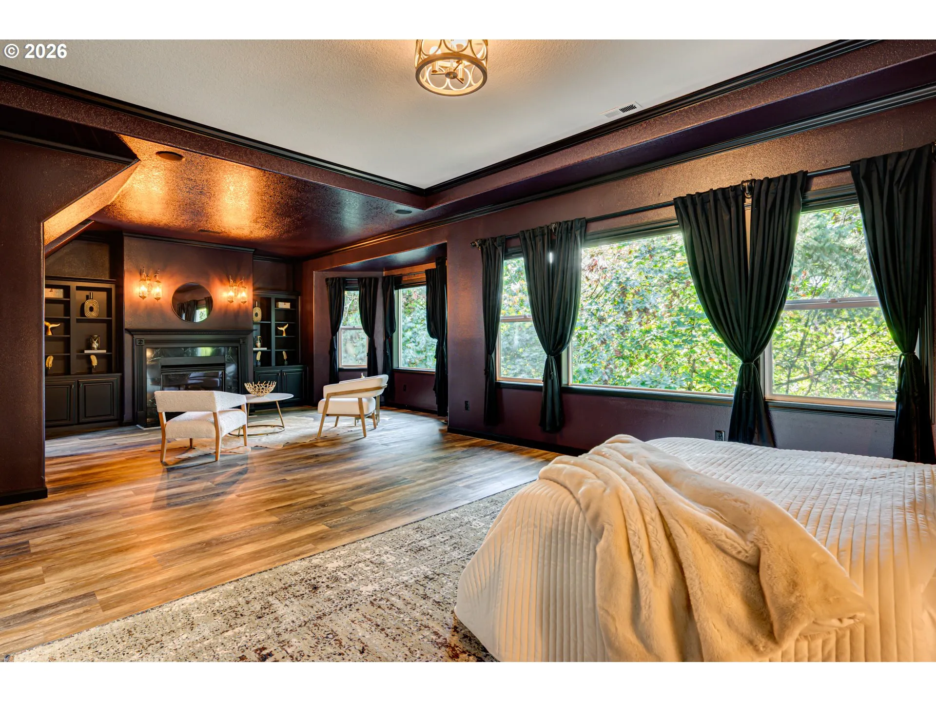 Bedroom, Owner's Suite-Upper