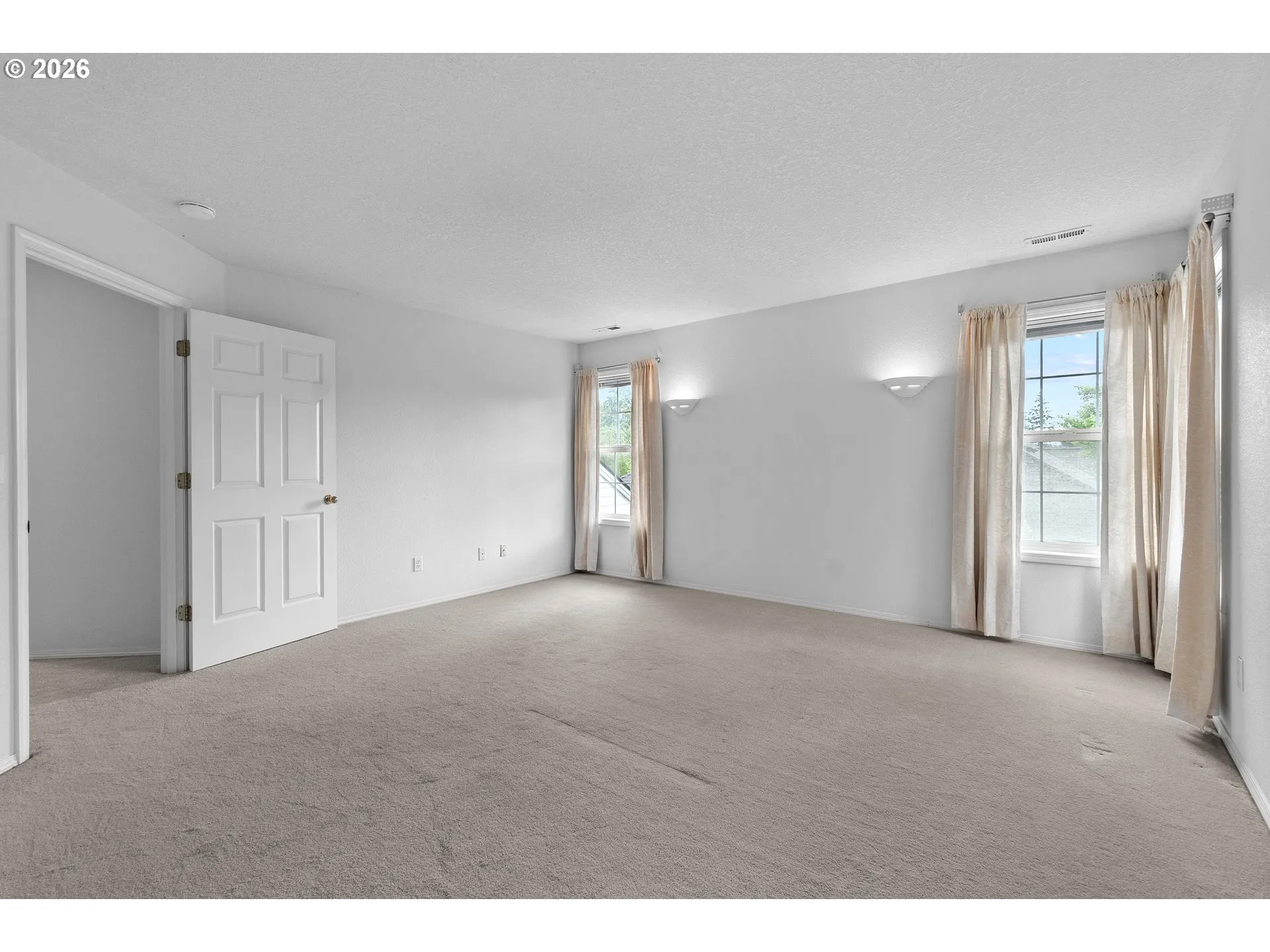 Bedroom, Primary