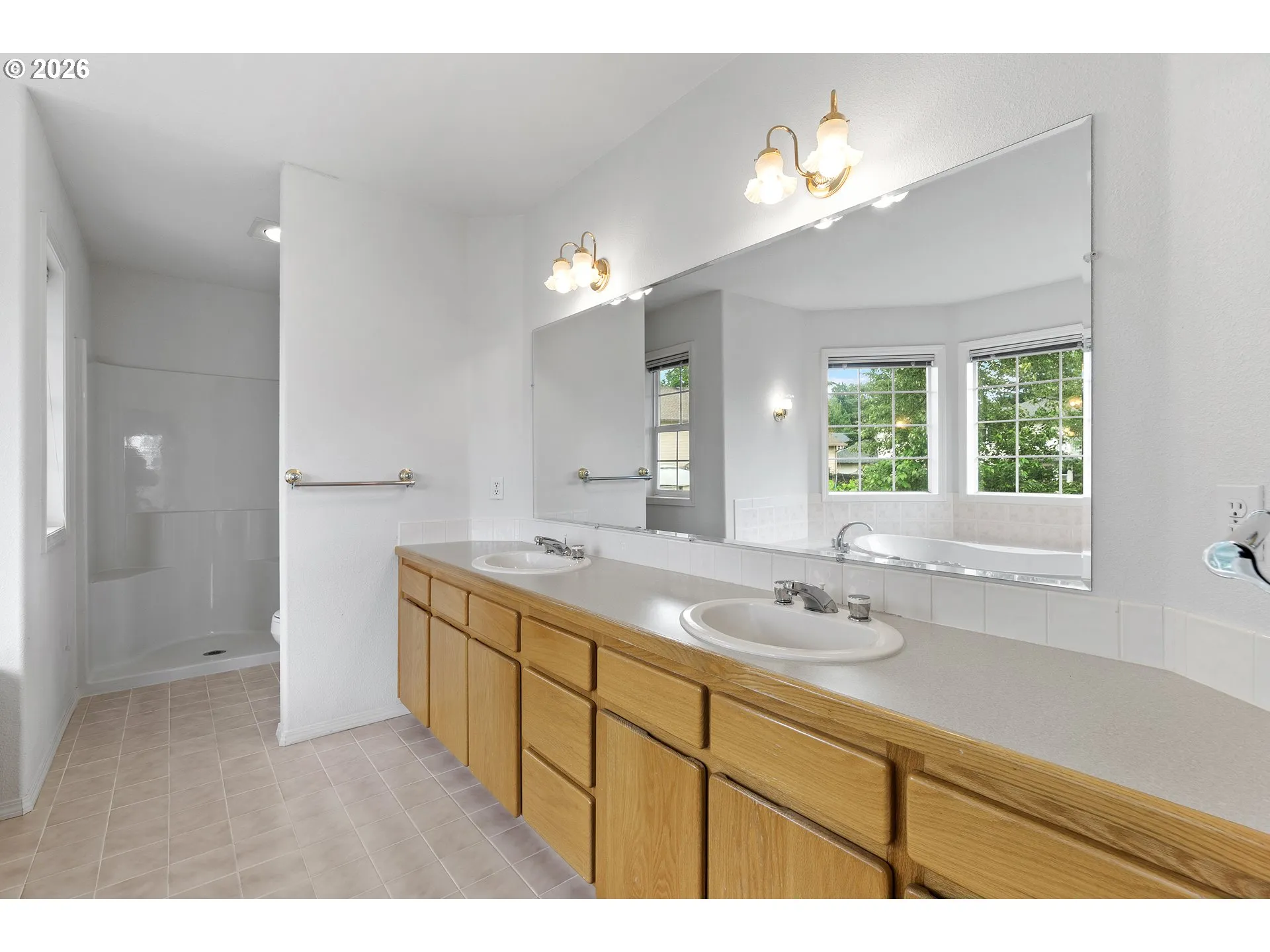 Bathroom, Attached