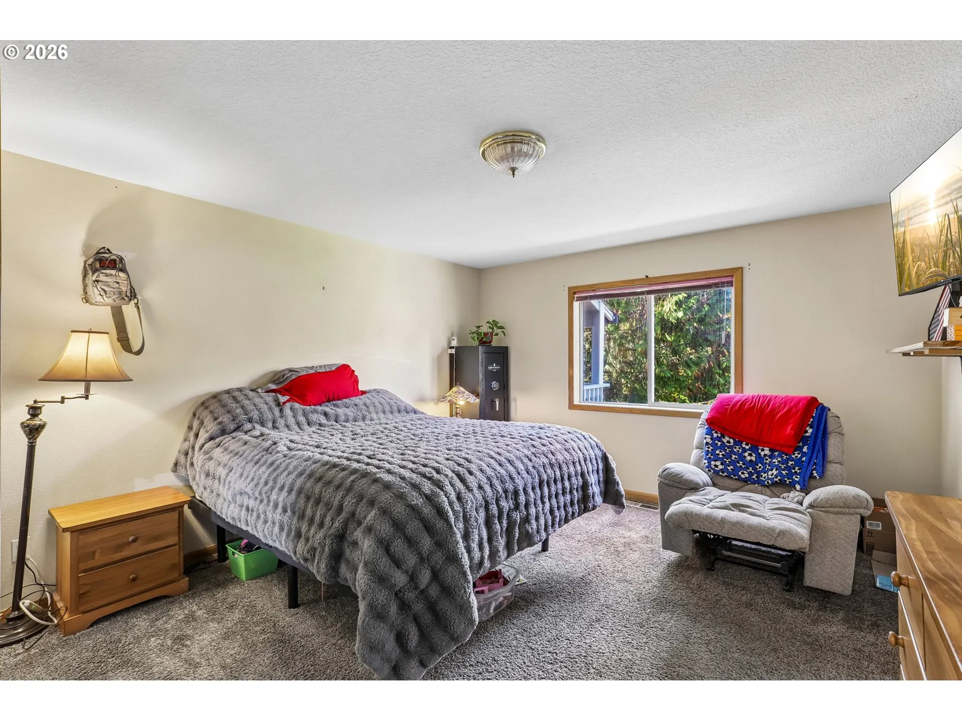 Bedroom, Primary