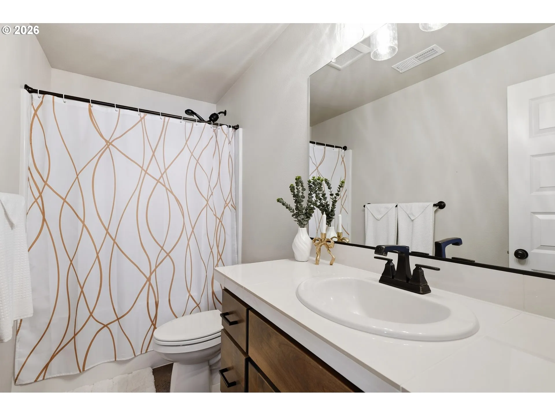 Bathroom-Upper