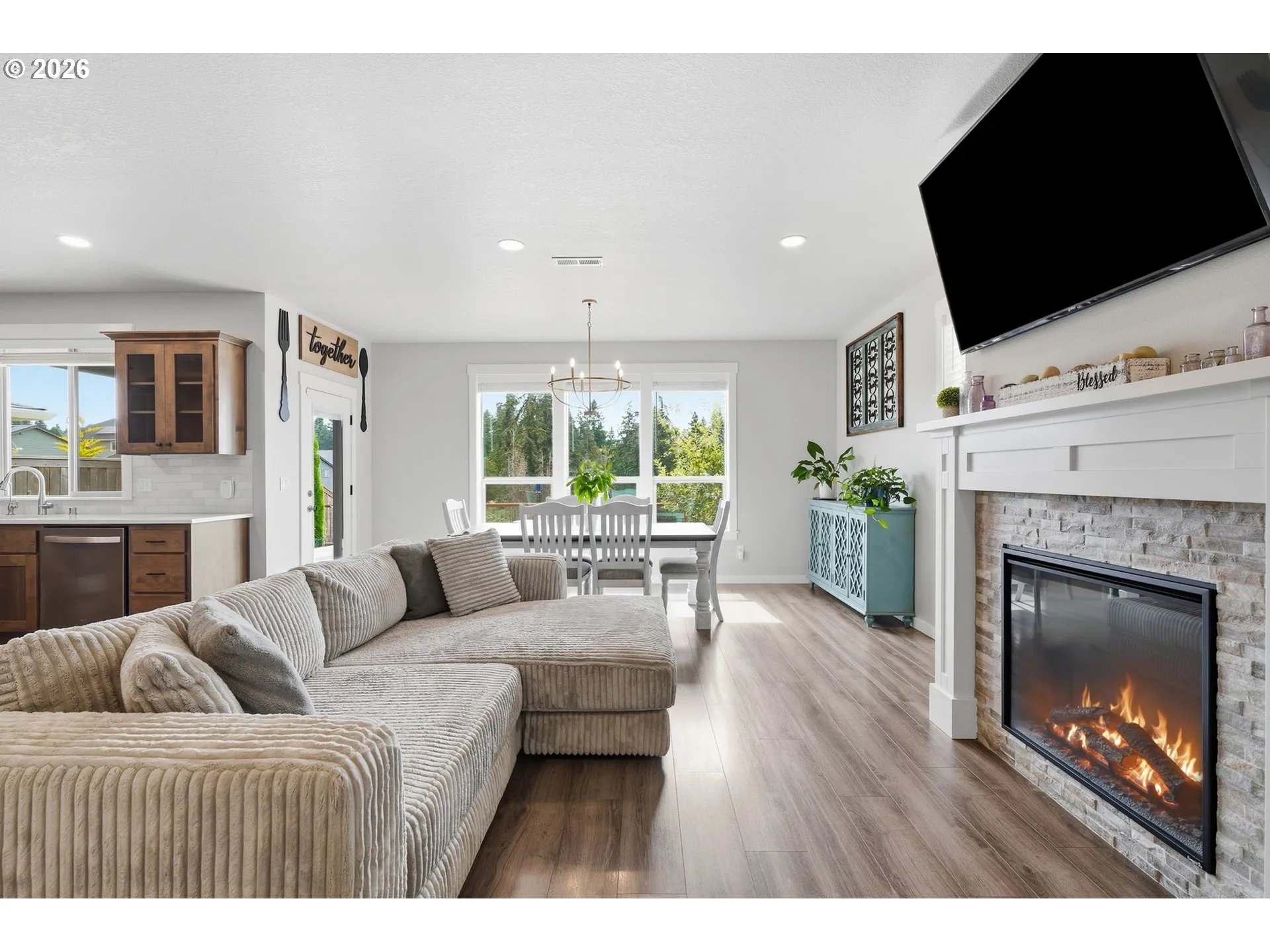 Living Room/Dining Room