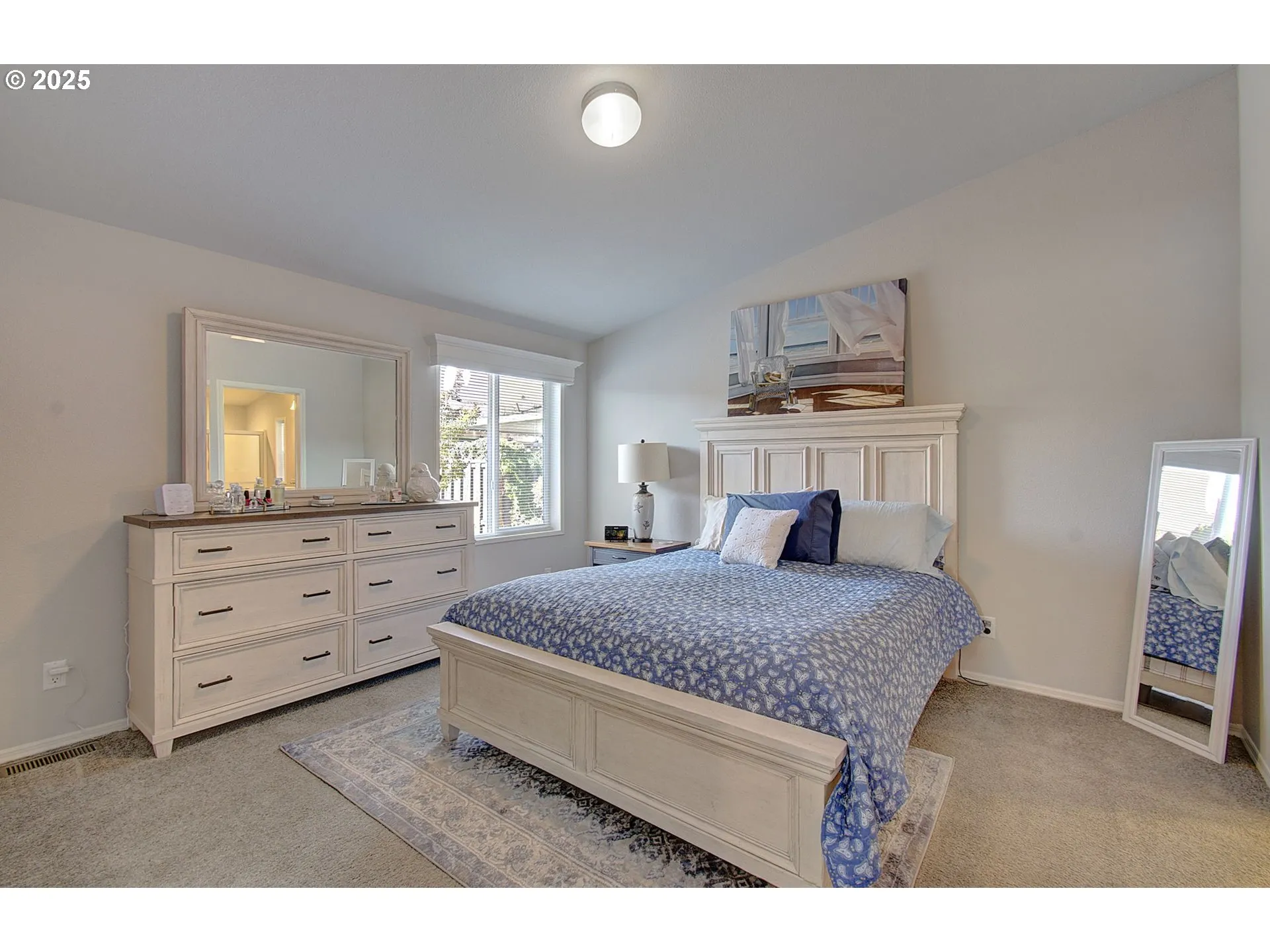 Bedroom, Primary