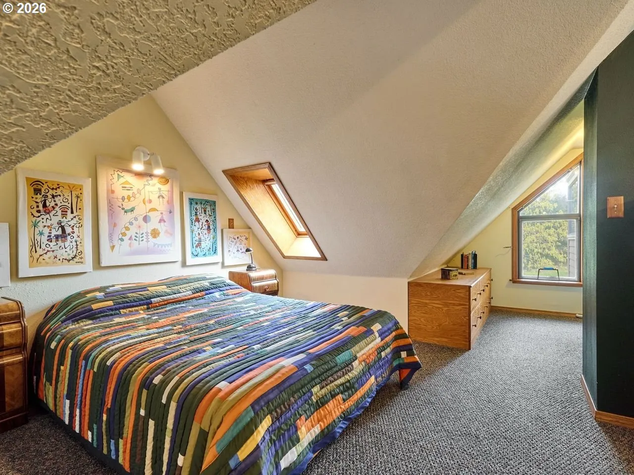 Primary Bedroom-Upper