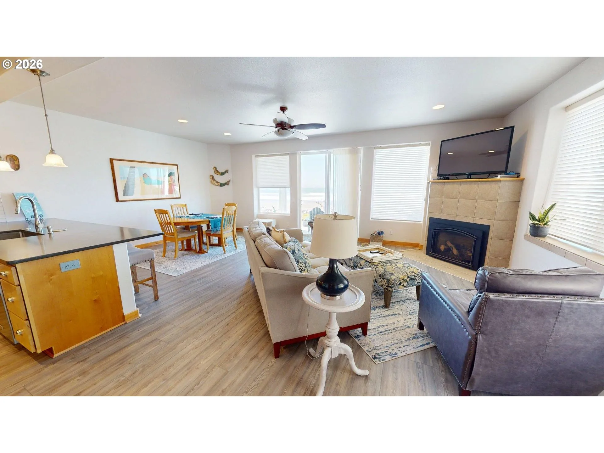 Living Room/Dining Room-Ceiling Fan