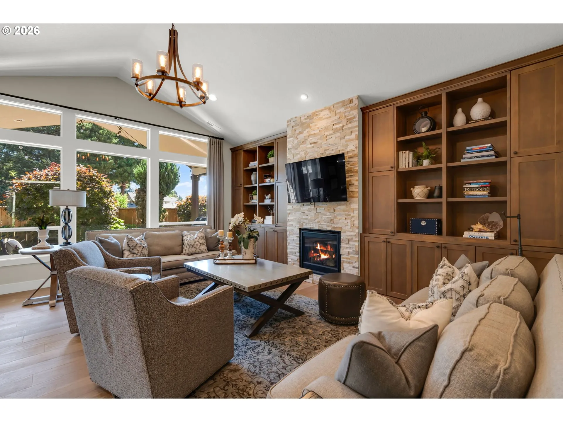 Living Room-Vaulted Ceilings