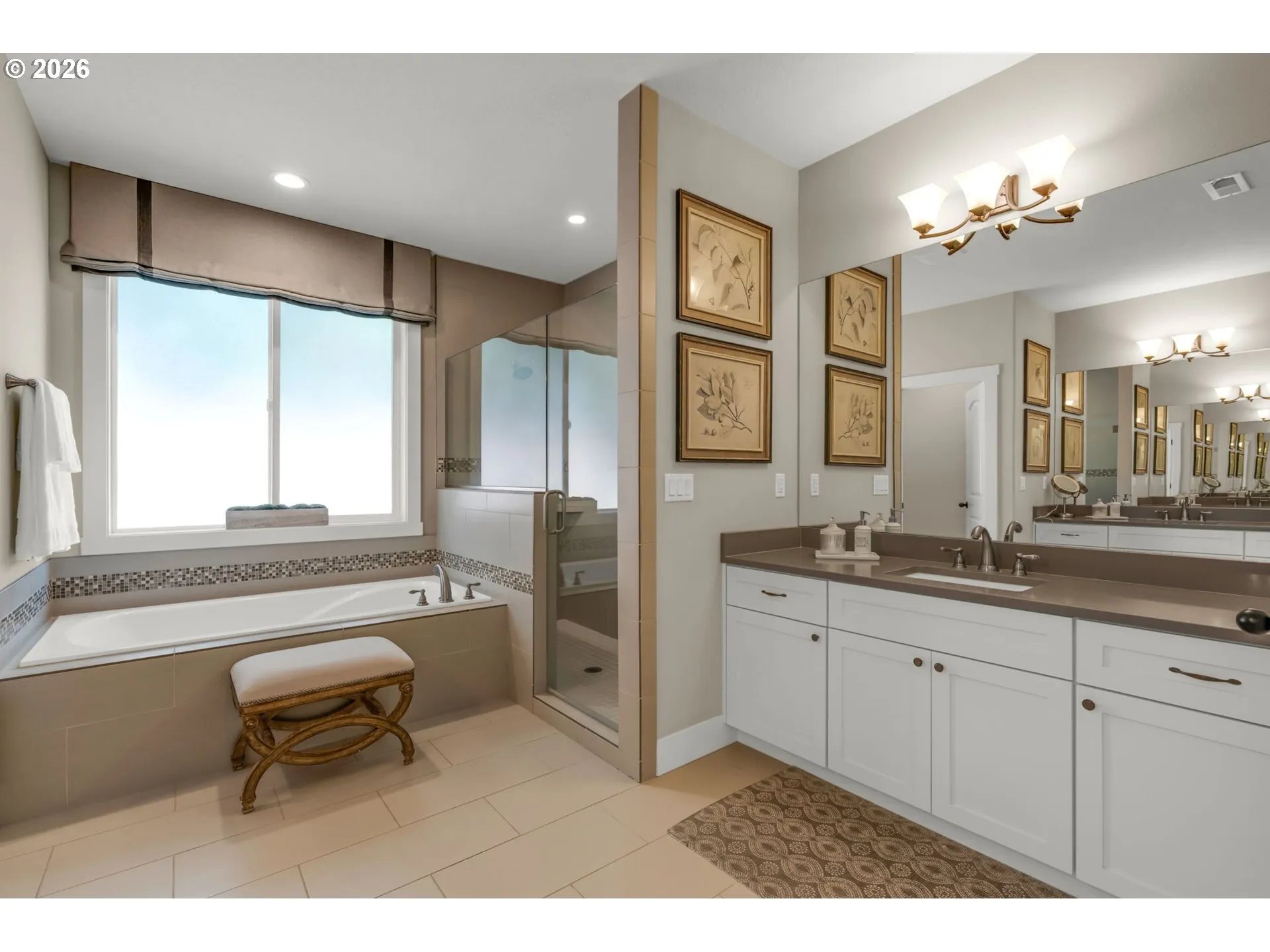 Bathroom-Walk in Shower