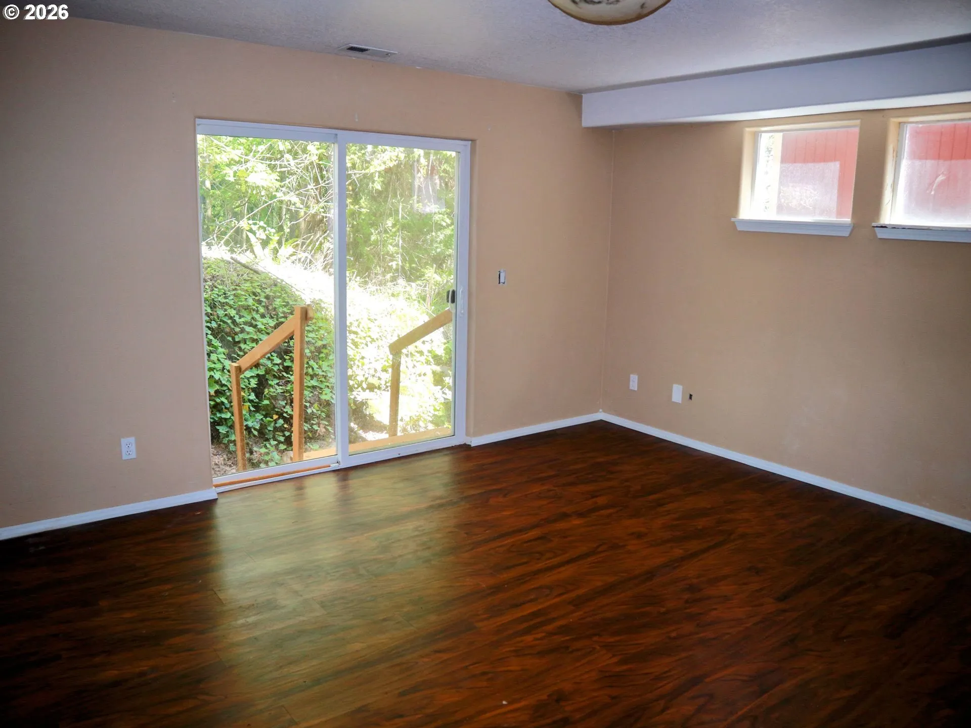 Bedroom, Primary