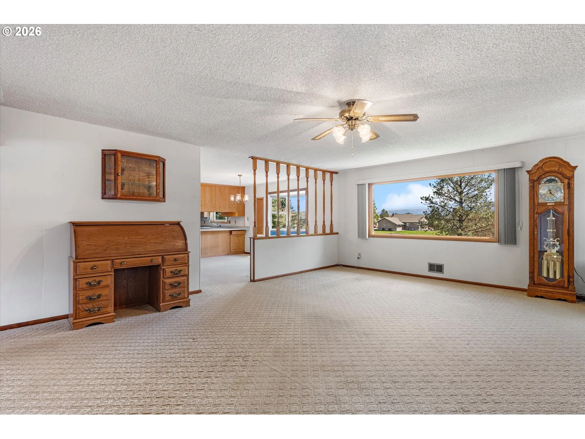 Living Room/Dining Room