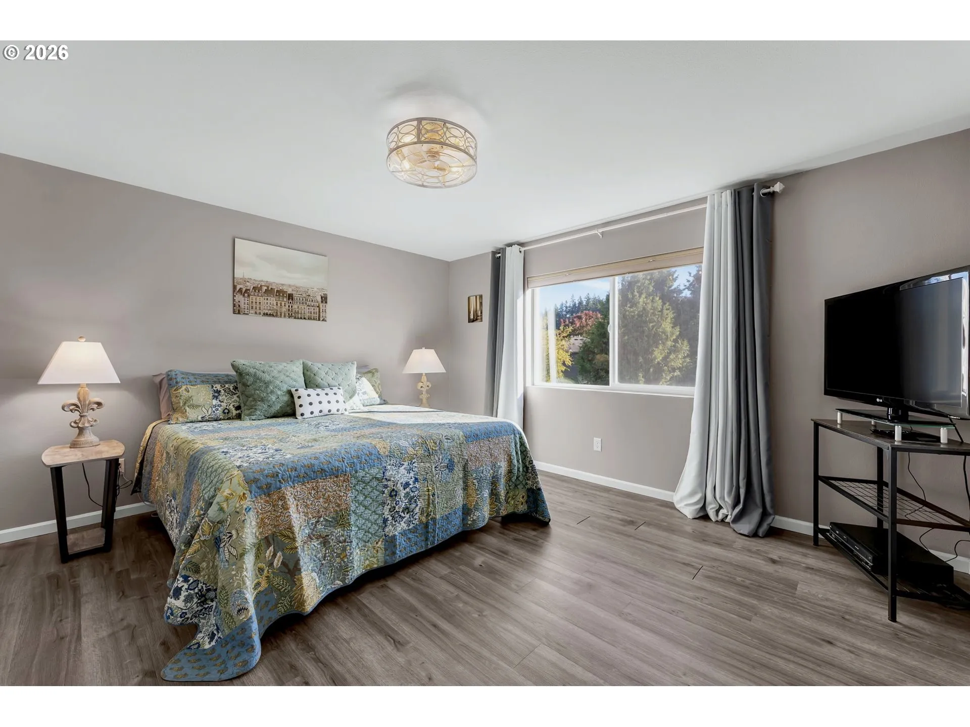 Bedroom, Primary