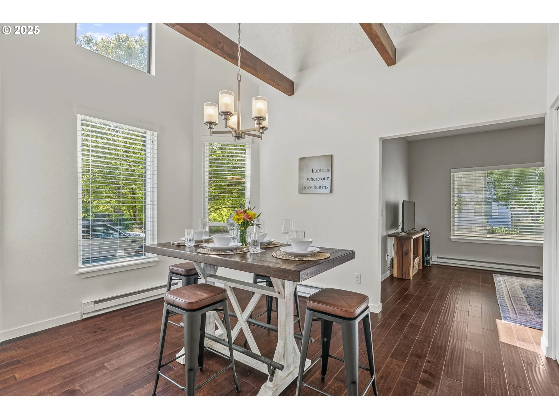 Dining Room-Vaulted Ceilings