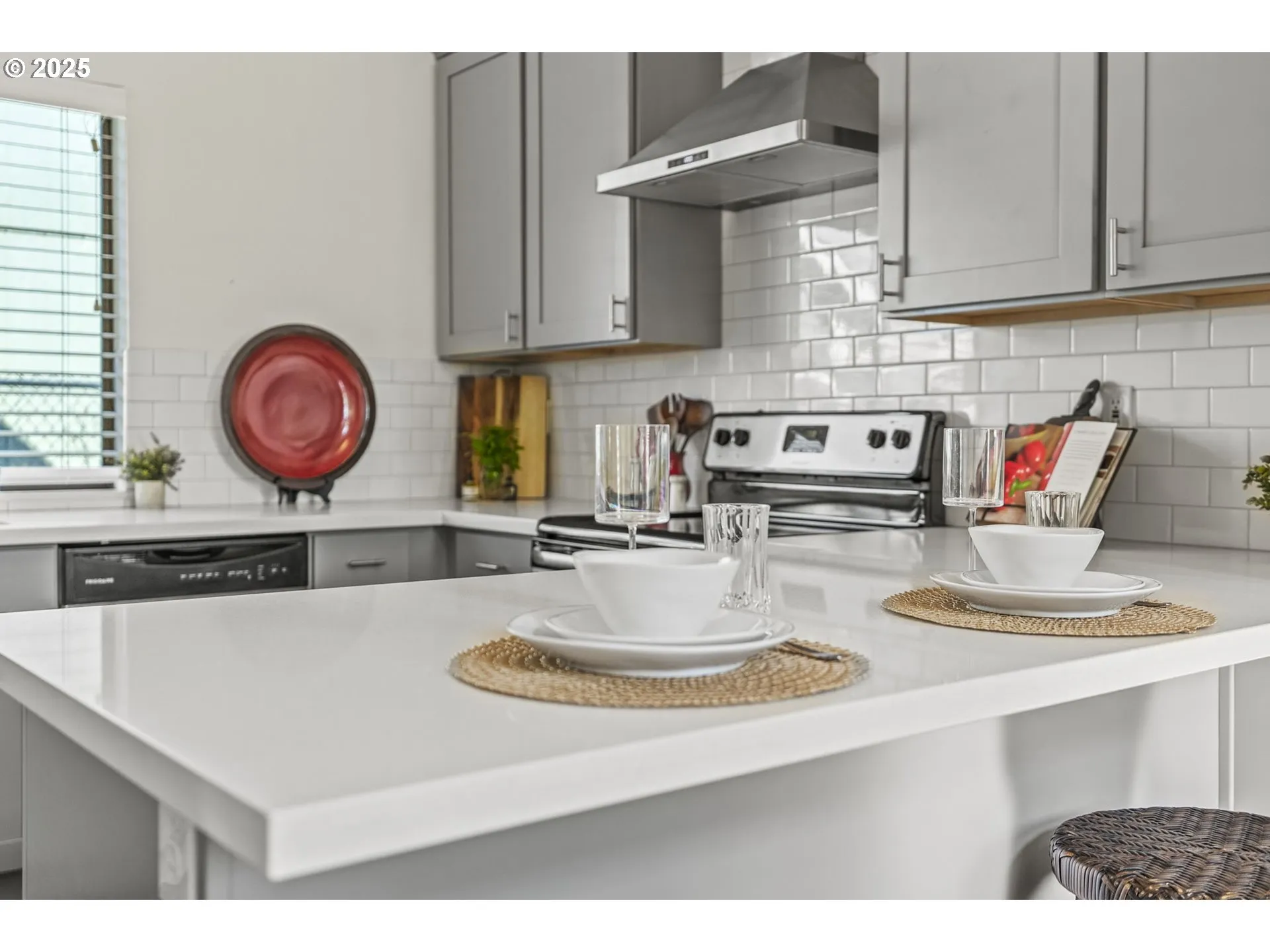 Kitchen-Eating Area