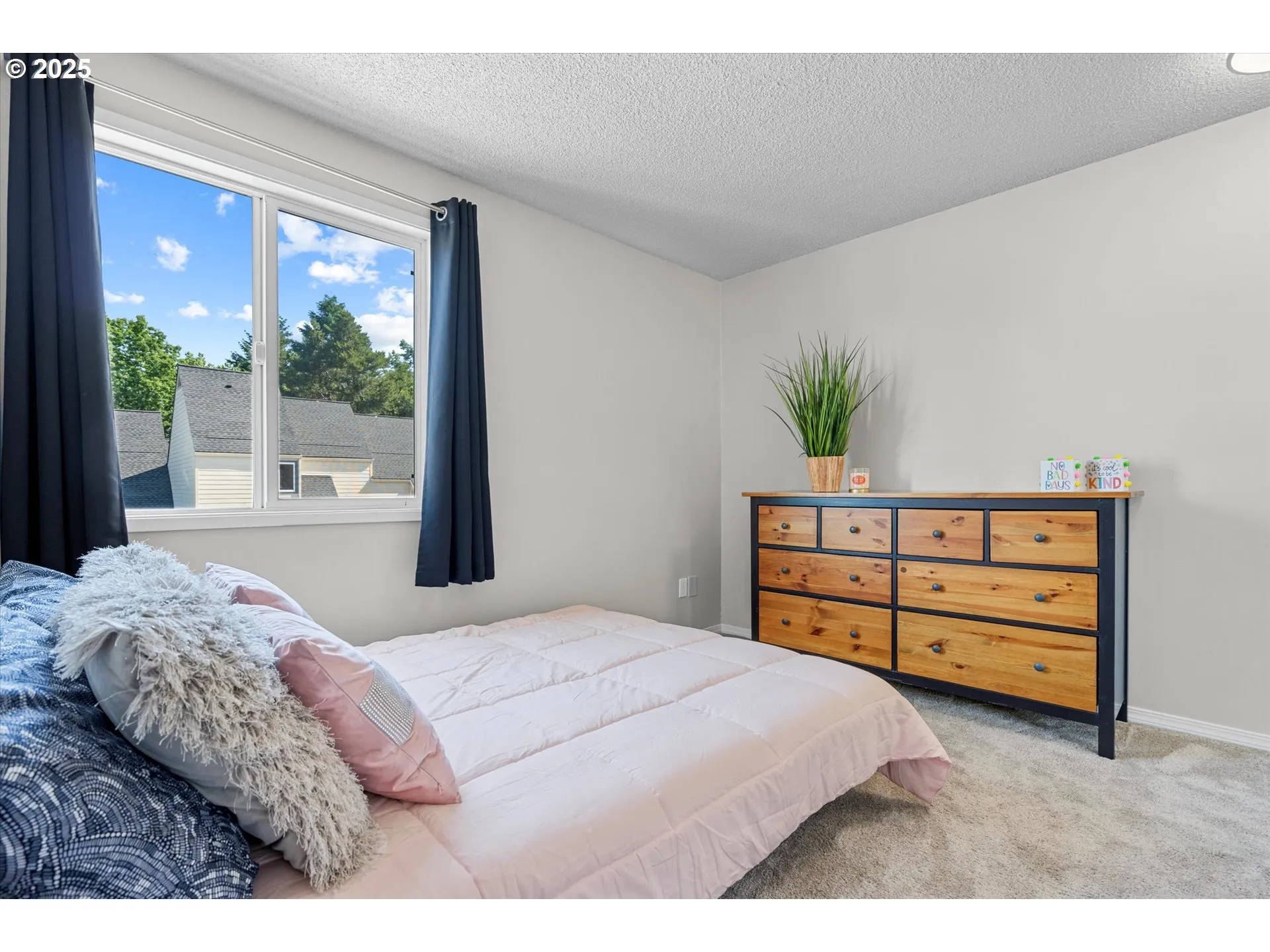 Bedroom-Upper