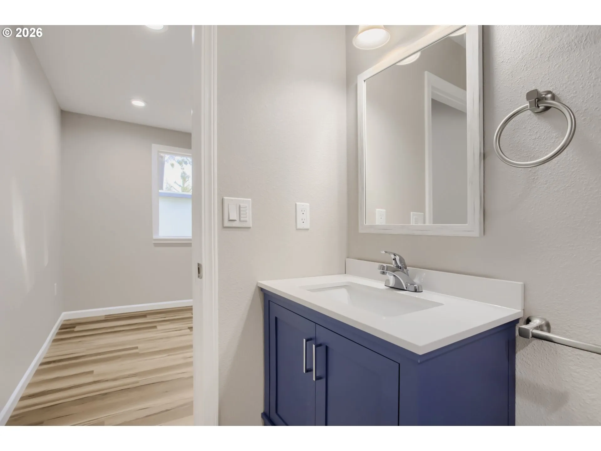 Bathroom, Attached-Main