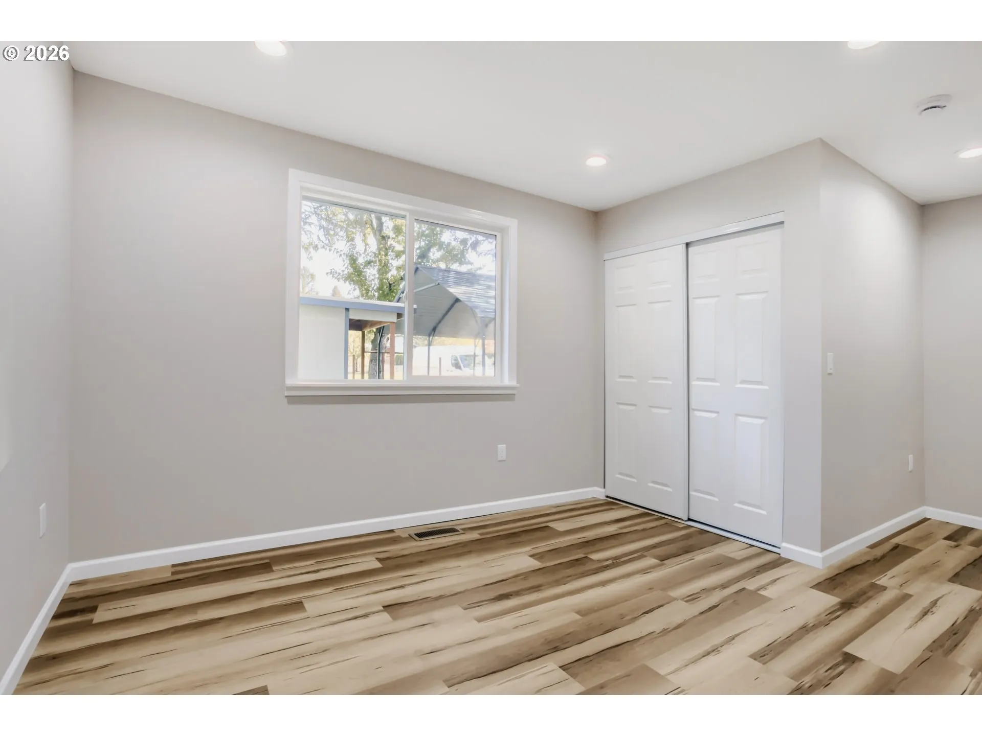 Bedroom, Primary