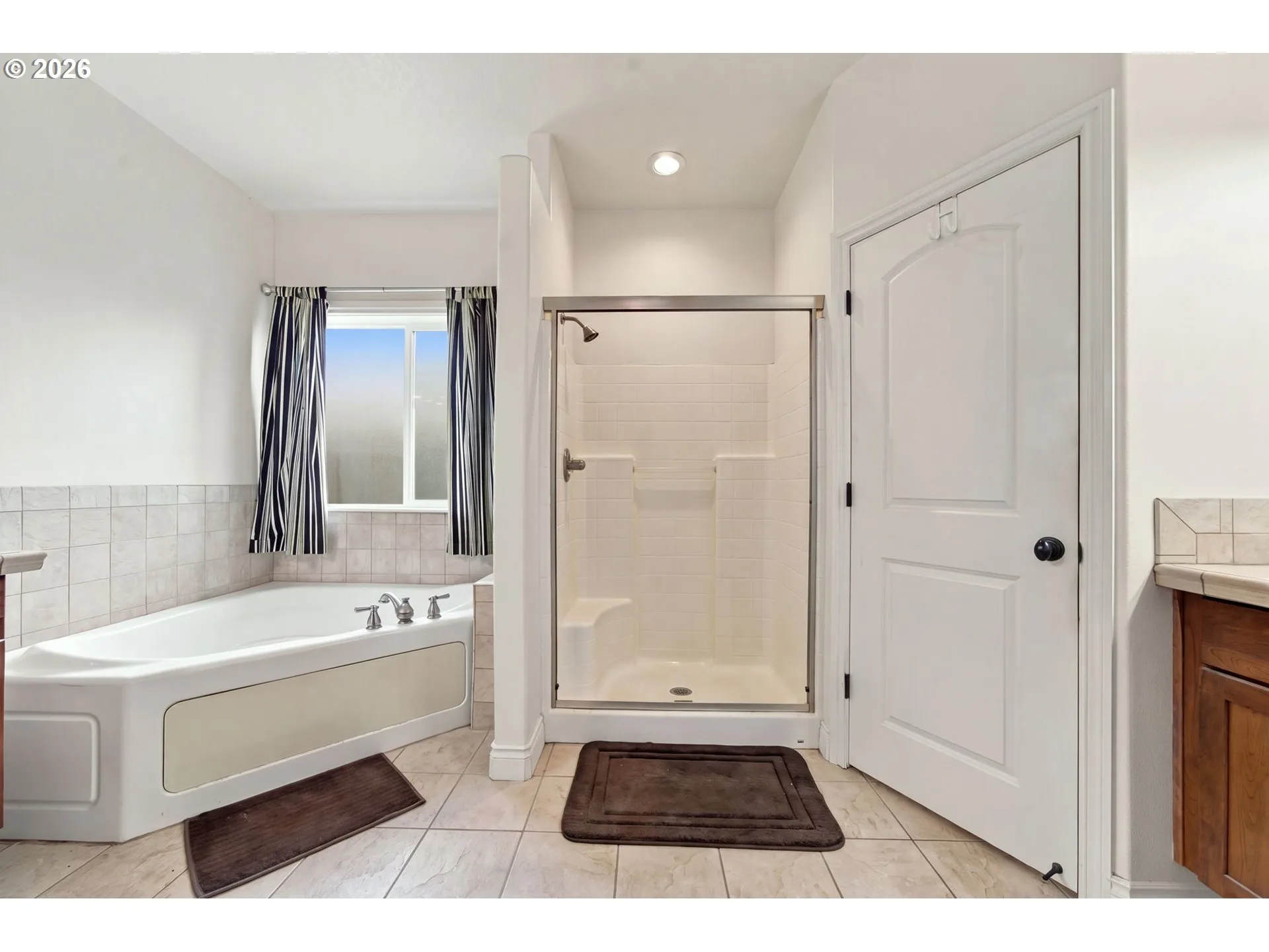 Owner's Suite Bathroom-Garden Tub