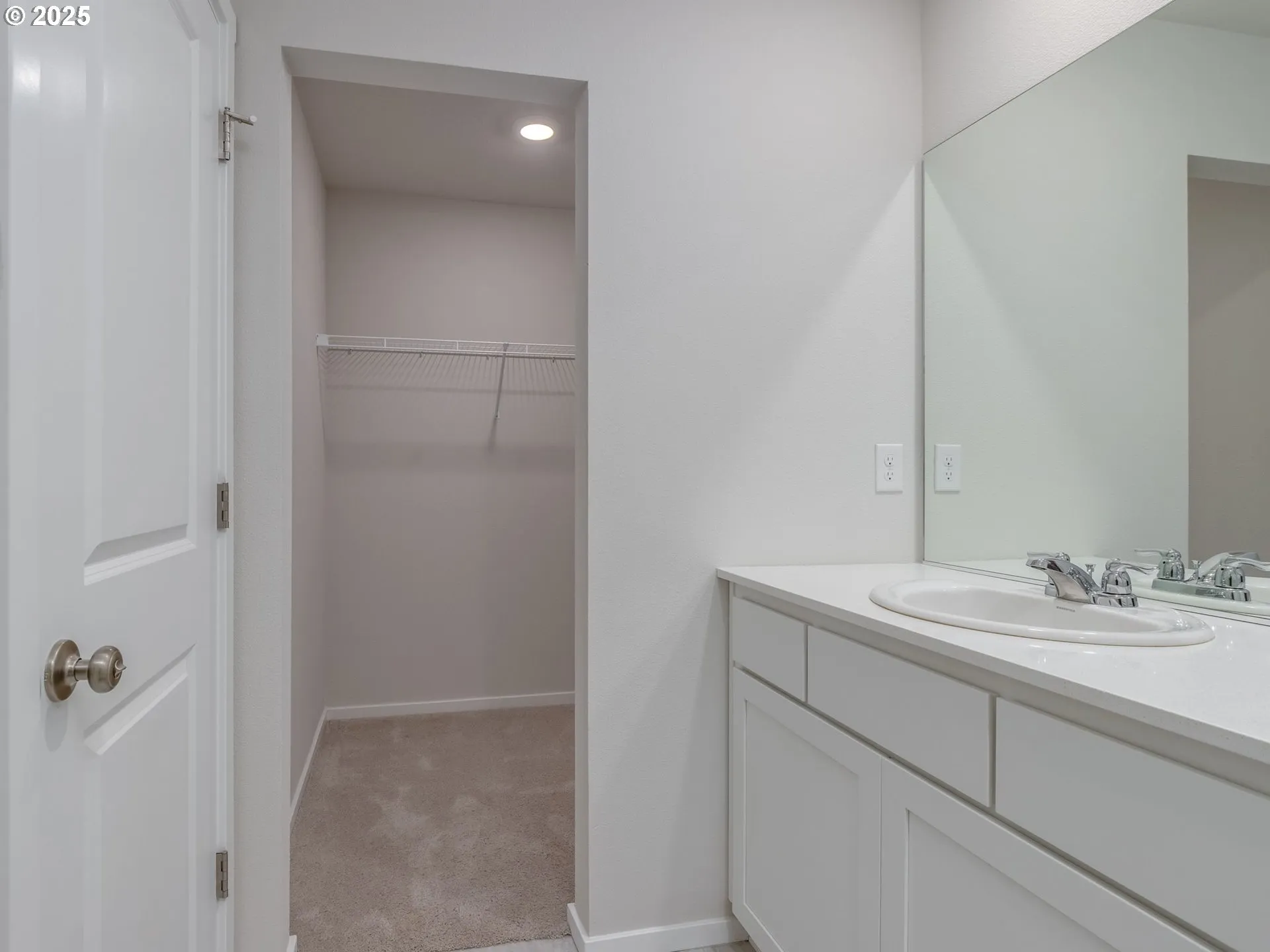 Bedroom, Owner's Suite-Walk-In Closet