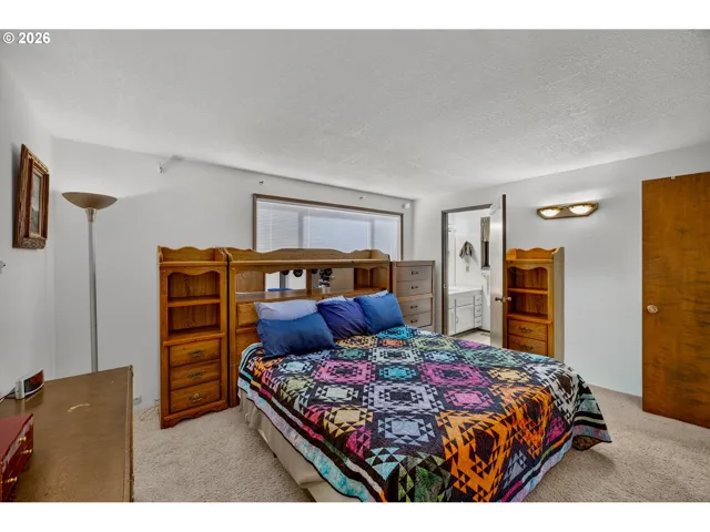 Bedroom, Owner's Suite