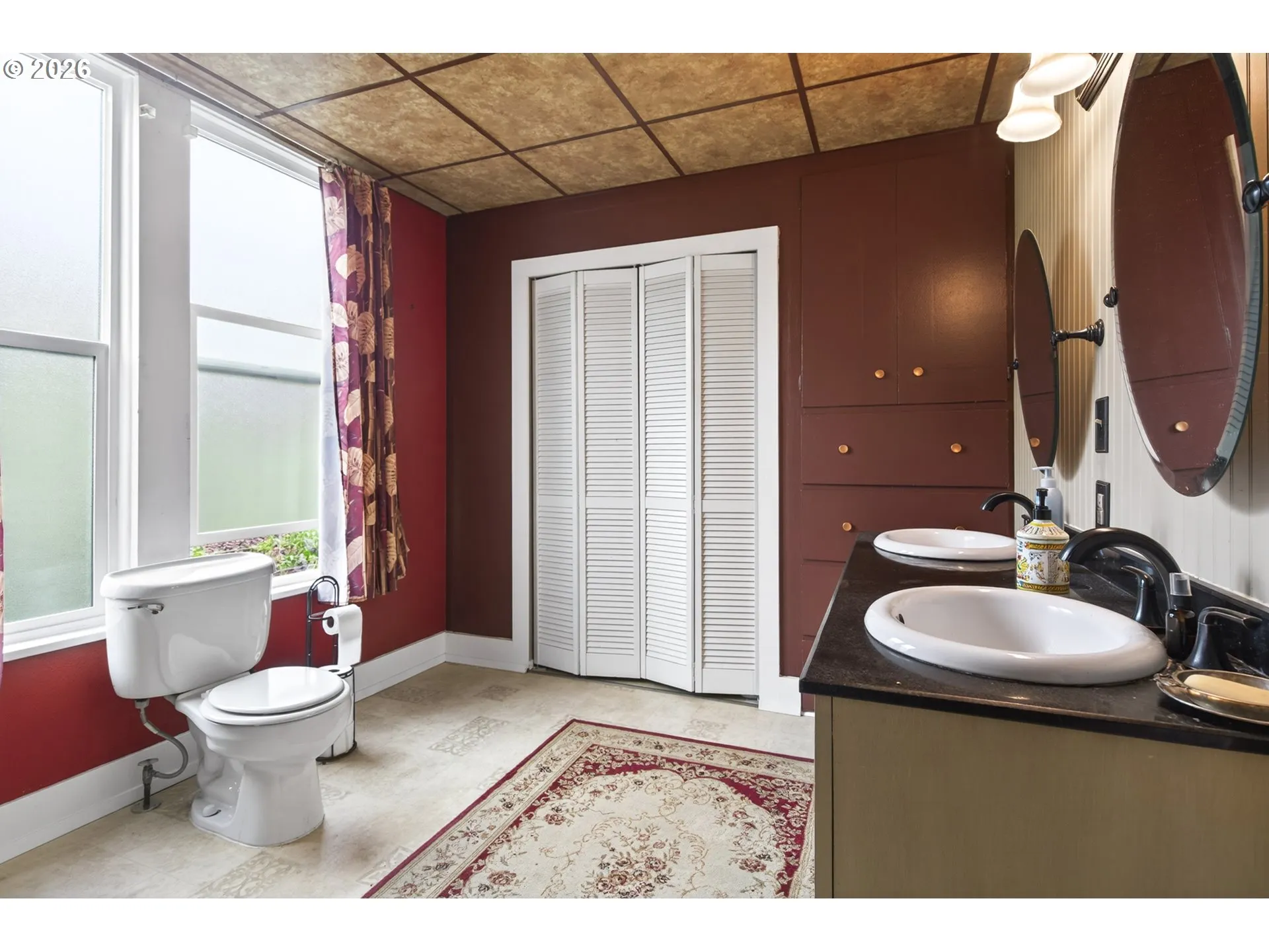 Bathroom, Attached-Main