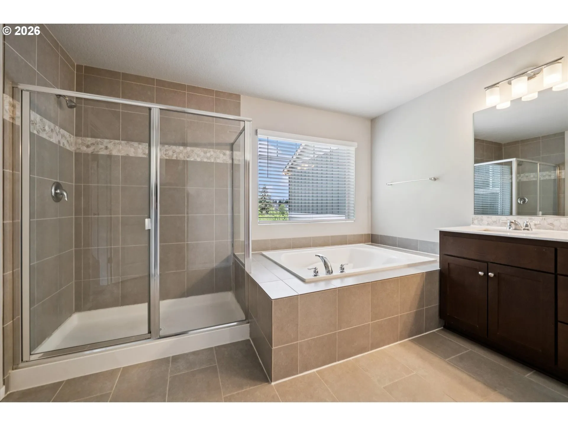 Bathroom-Walk in Shower