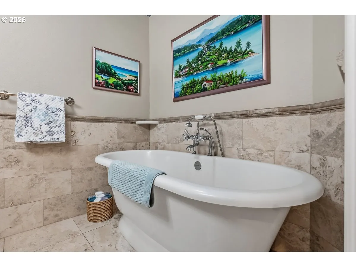 Bathroom-Garden Tub