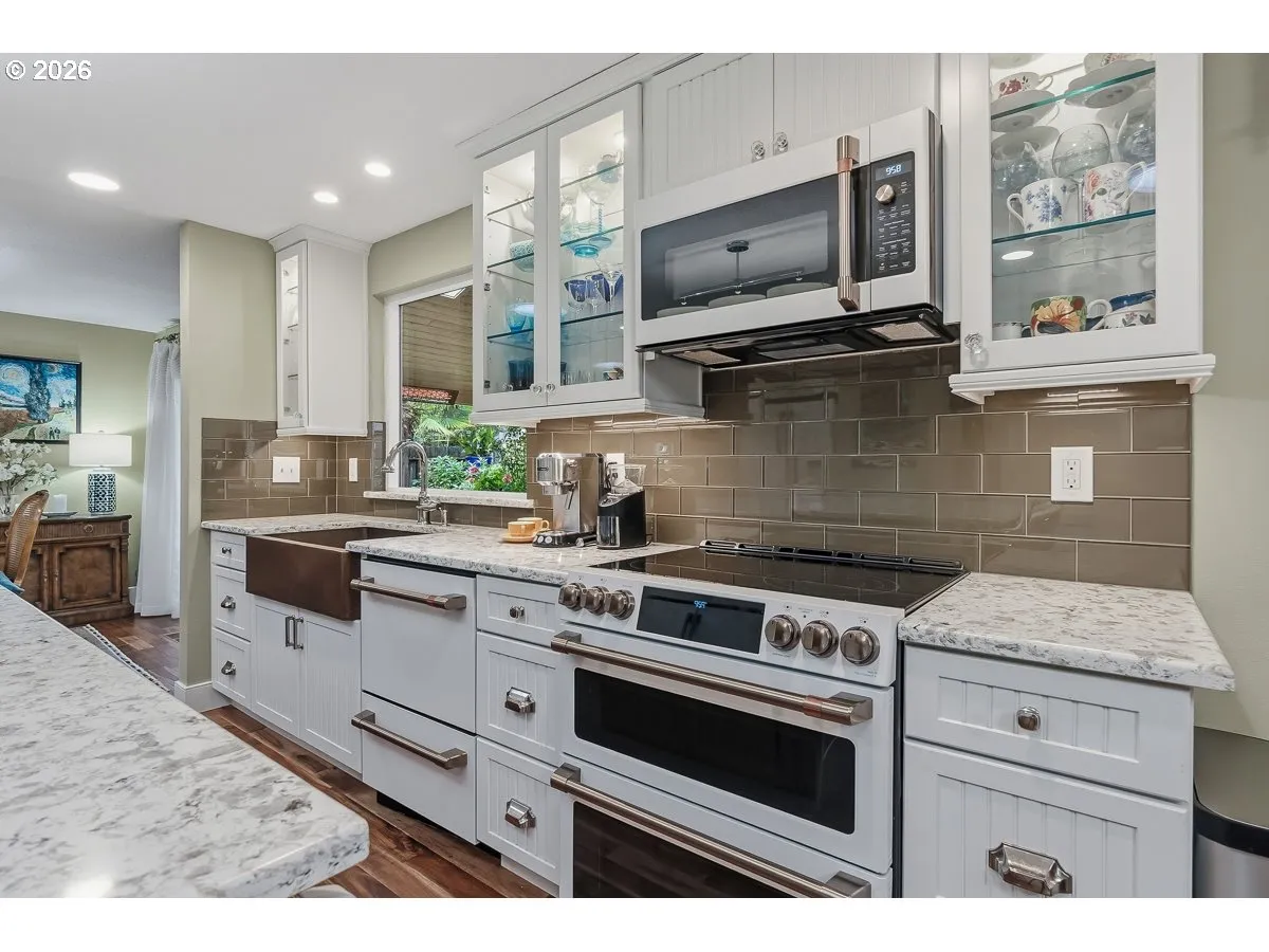 Kitchen-Oven