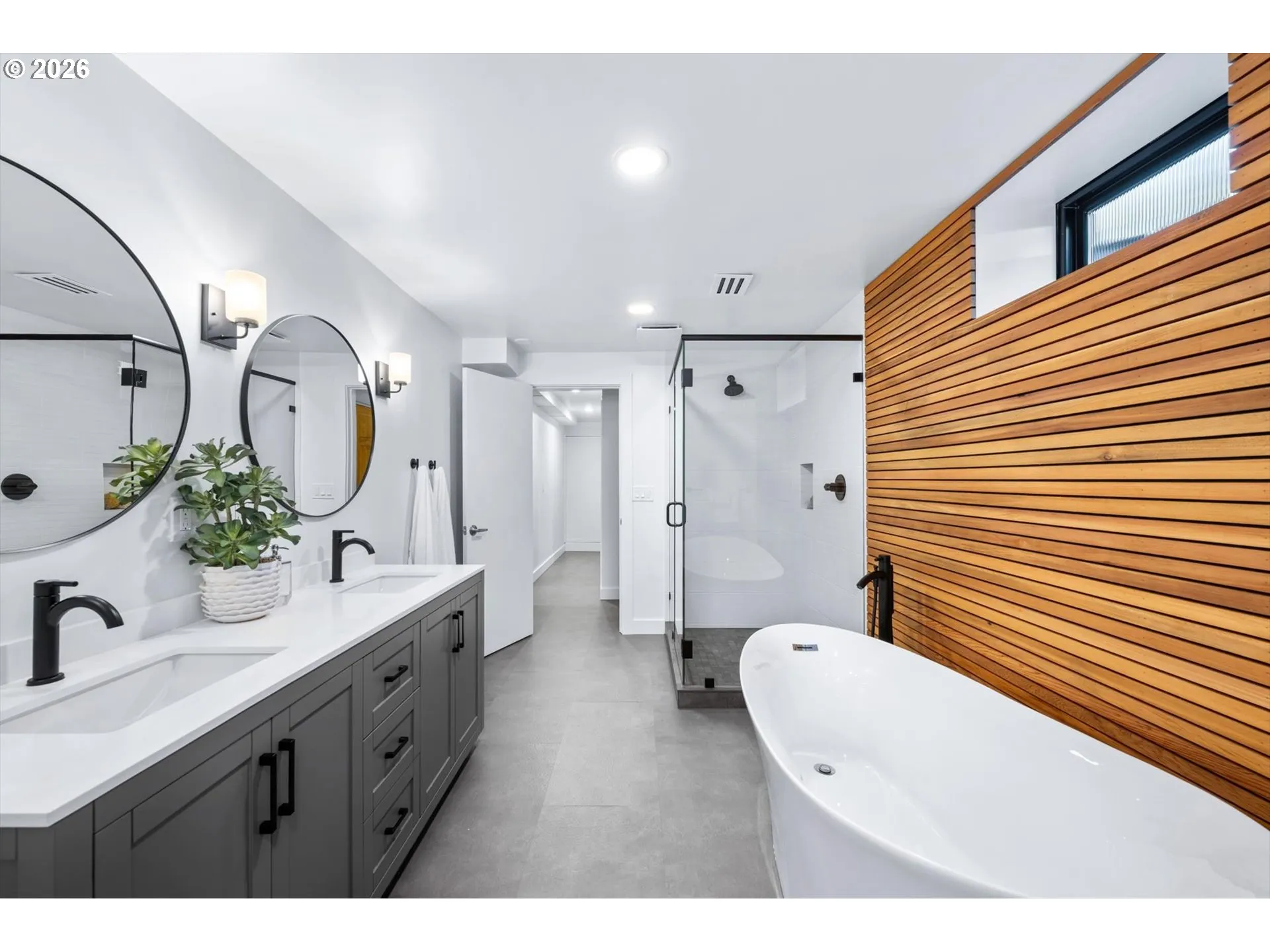 Bathroom-Garden Tub