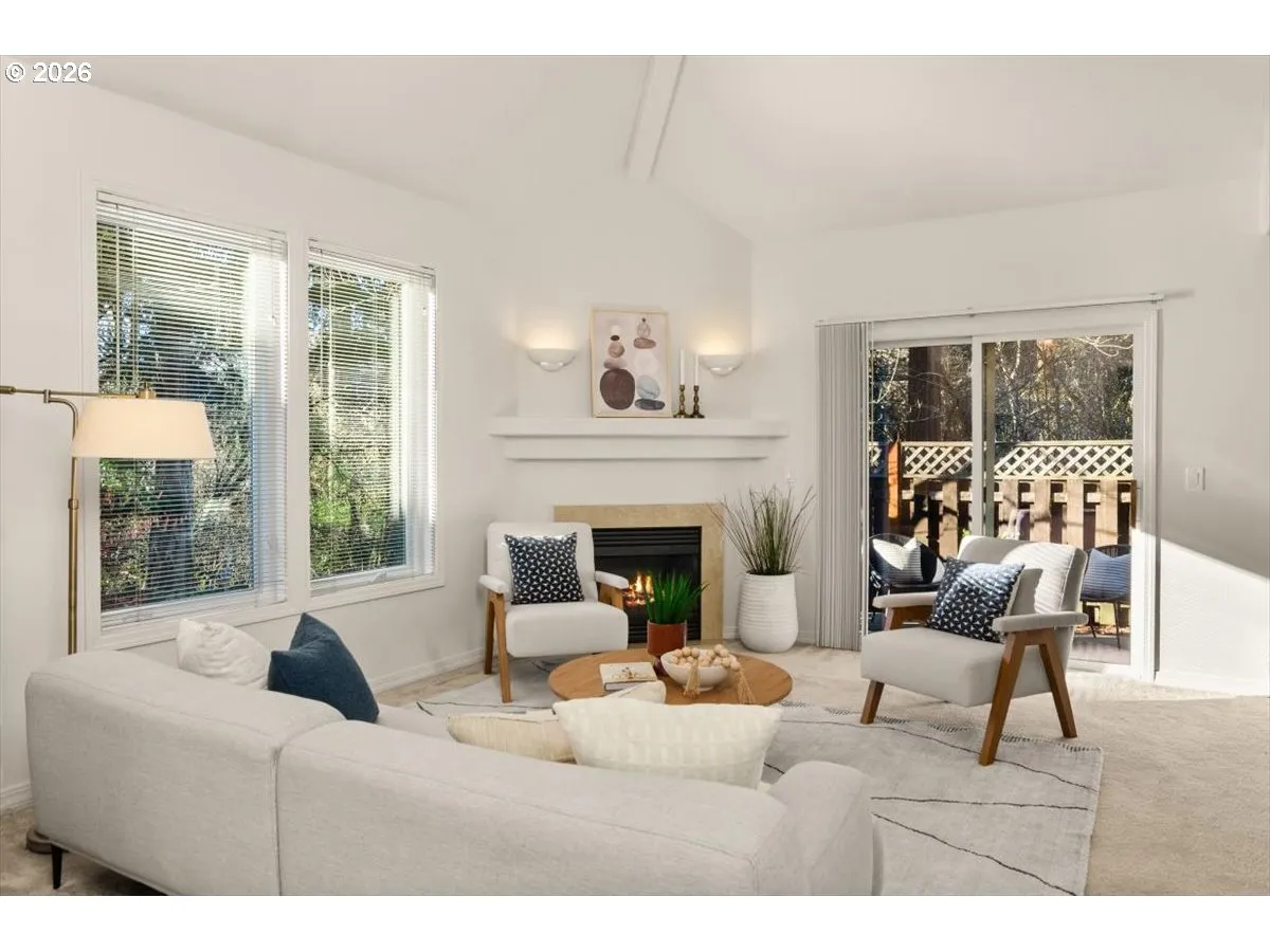 Living Room-Vaulted Ceilings