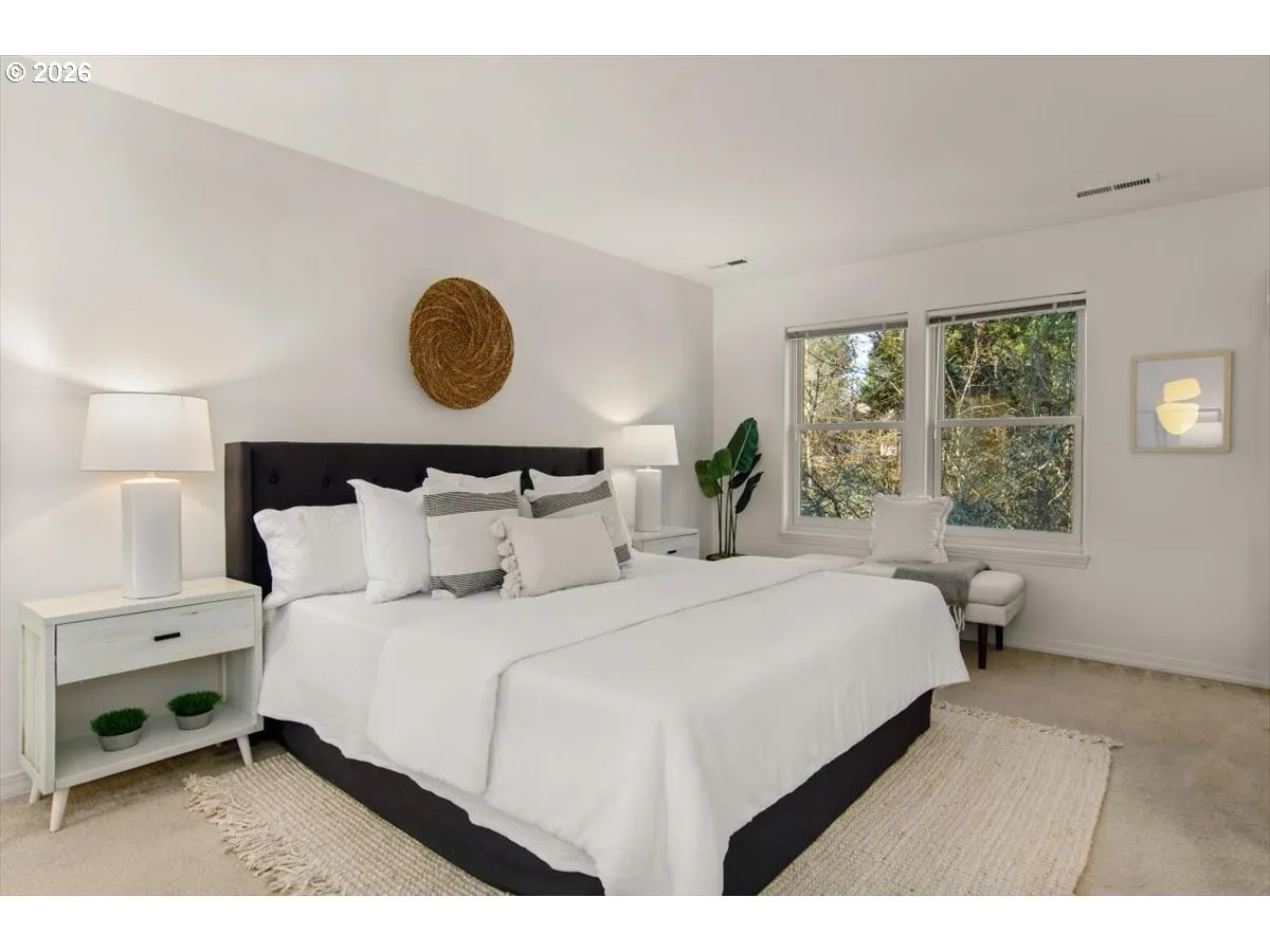 Primary Bedroom-Upper