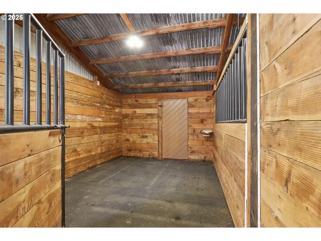 Stable