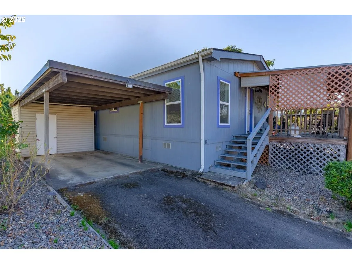 Carport