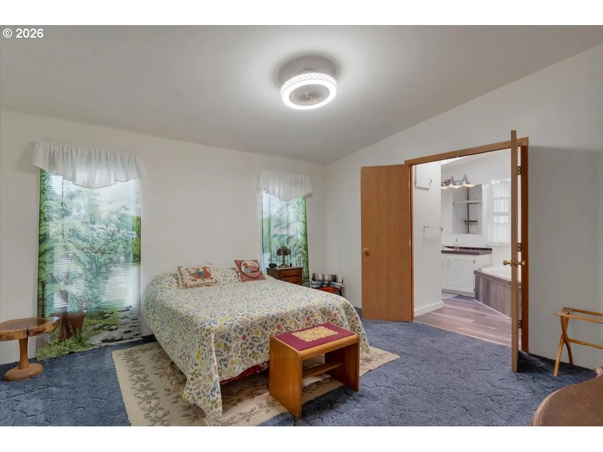 Bedroom, Owner's Suite-Ceiling Fan