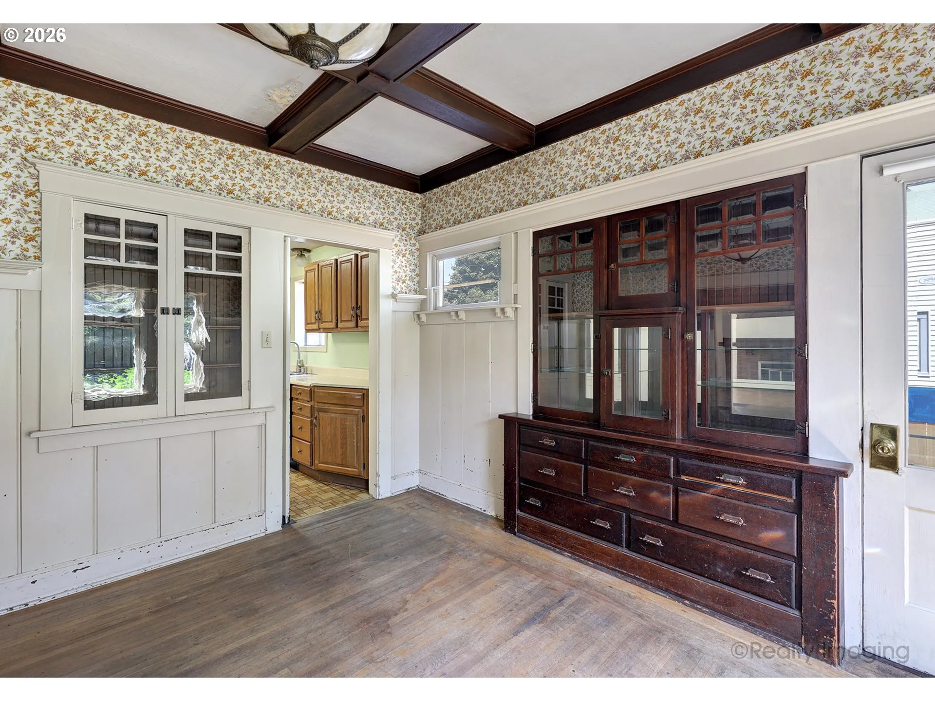 Dining Room-Built-In Cabinets