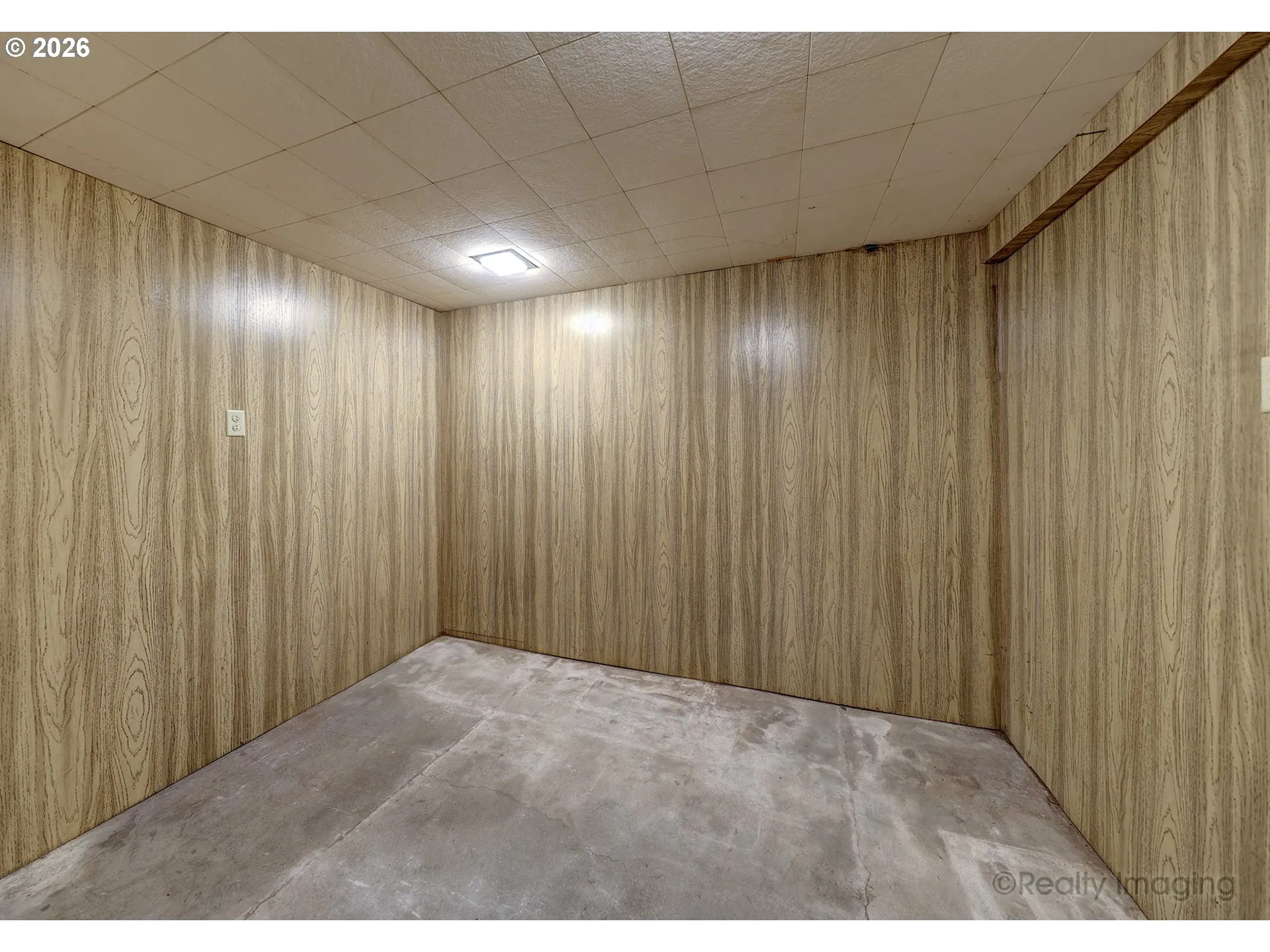 Bonus Room-Lower