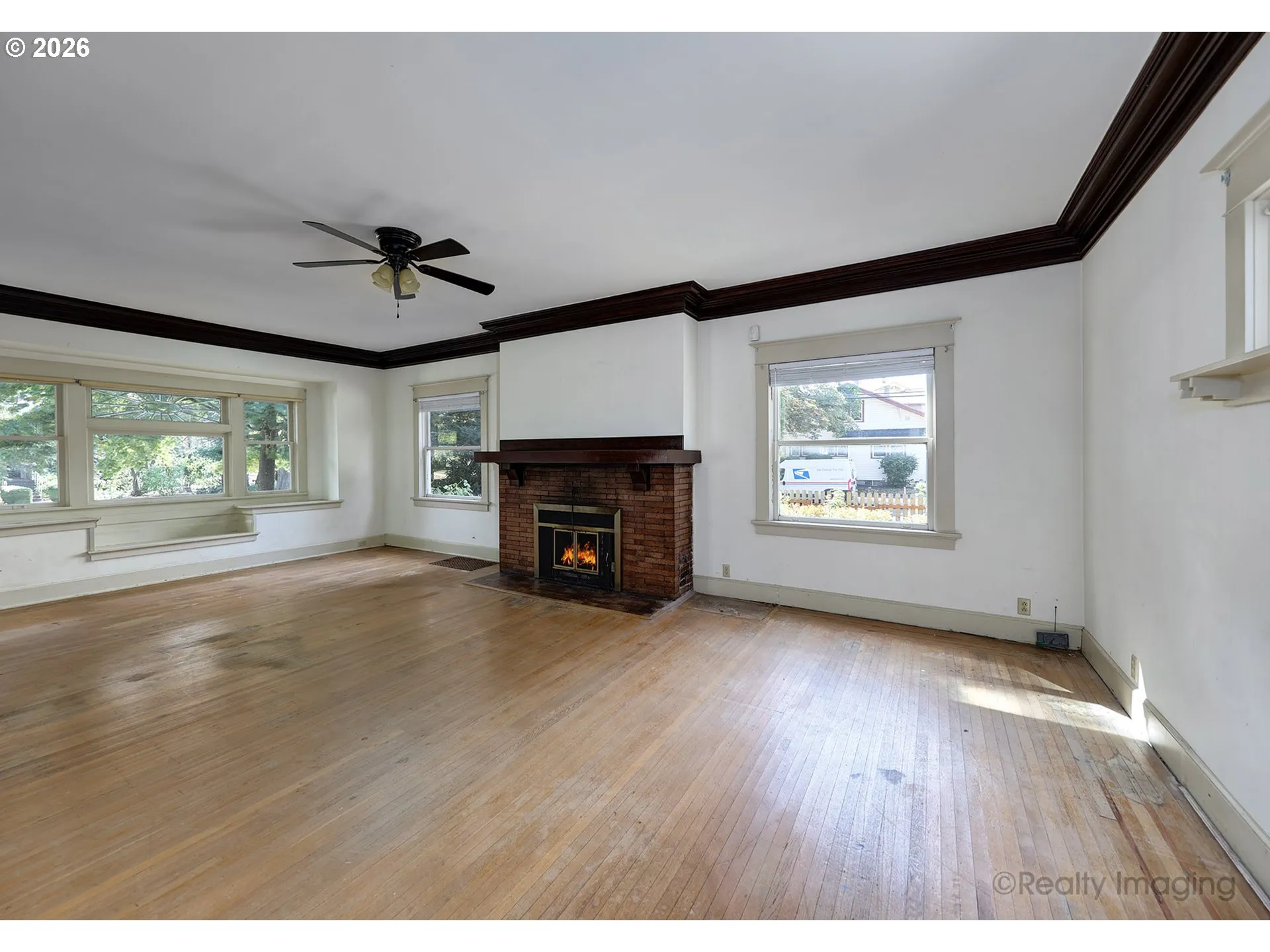 Living Room-Fireplace