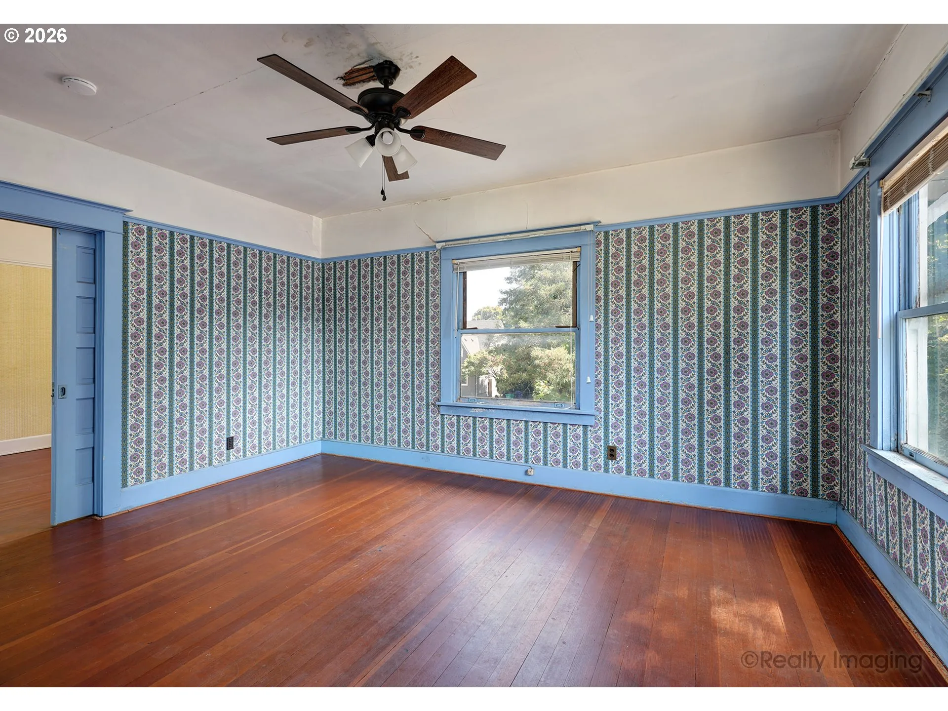 Bedroom, Primary-Ceiling Fan