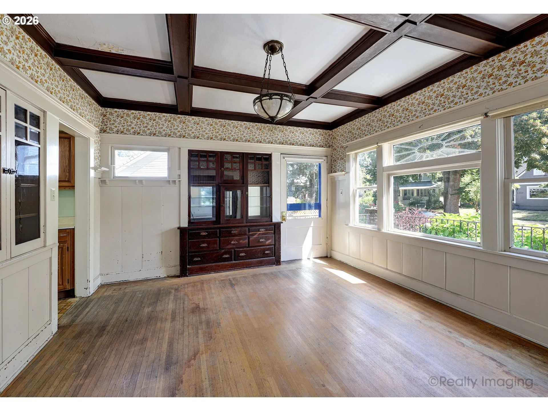 Dining Room-Built-In Cabinets
