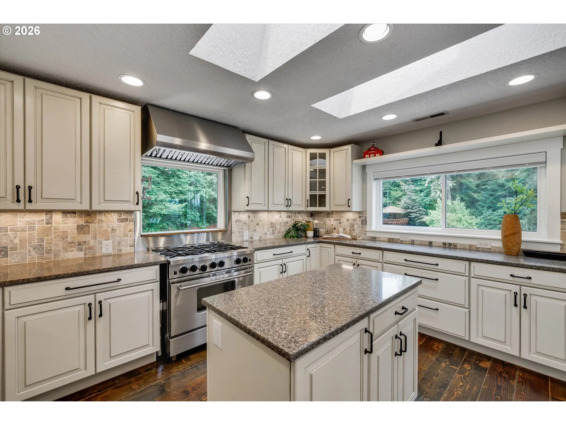 Kitchen-Island
