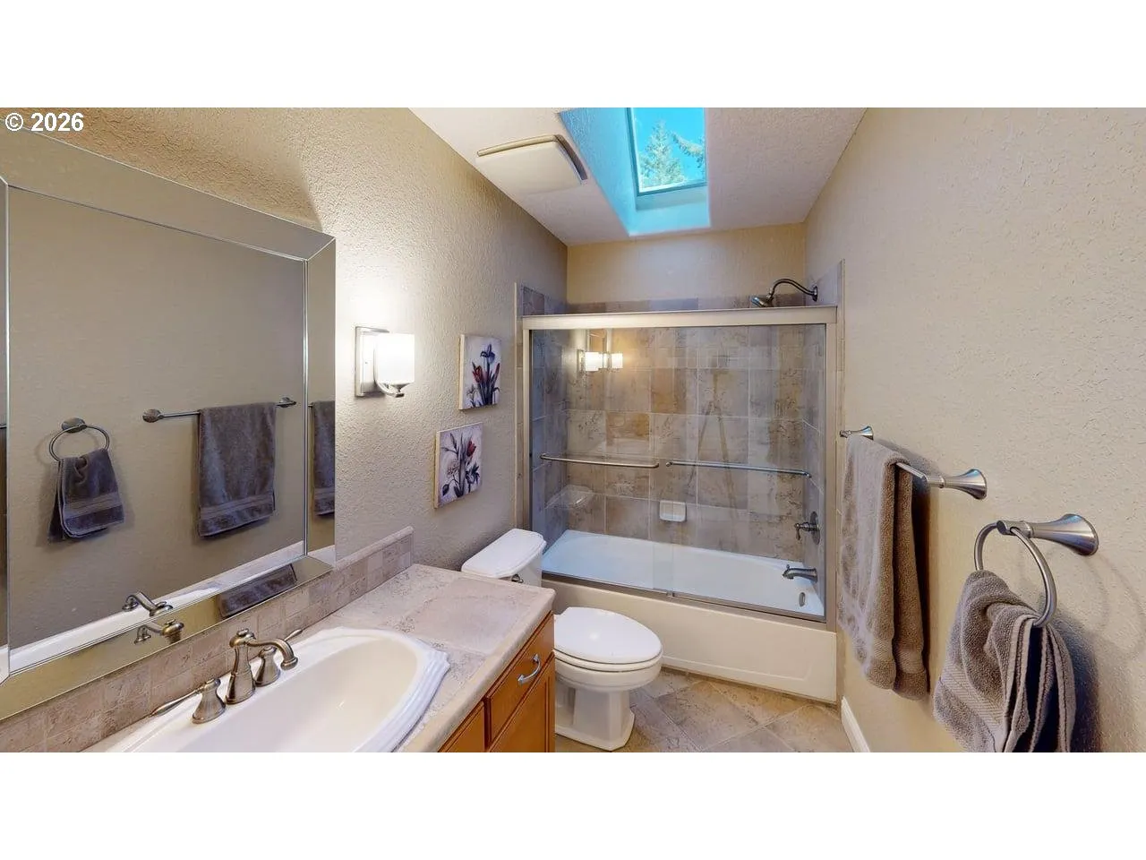 Bathroom-Upper