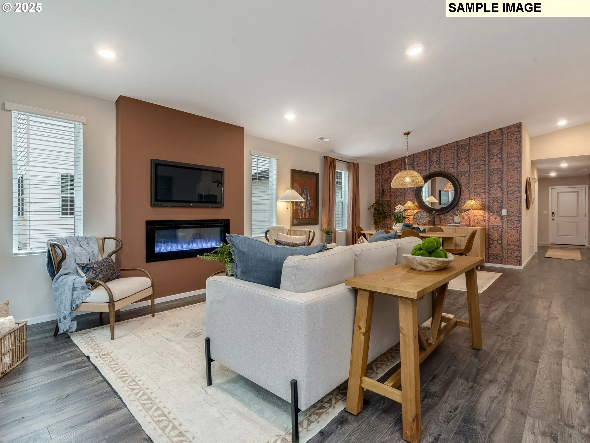 Living Room-Fireplace