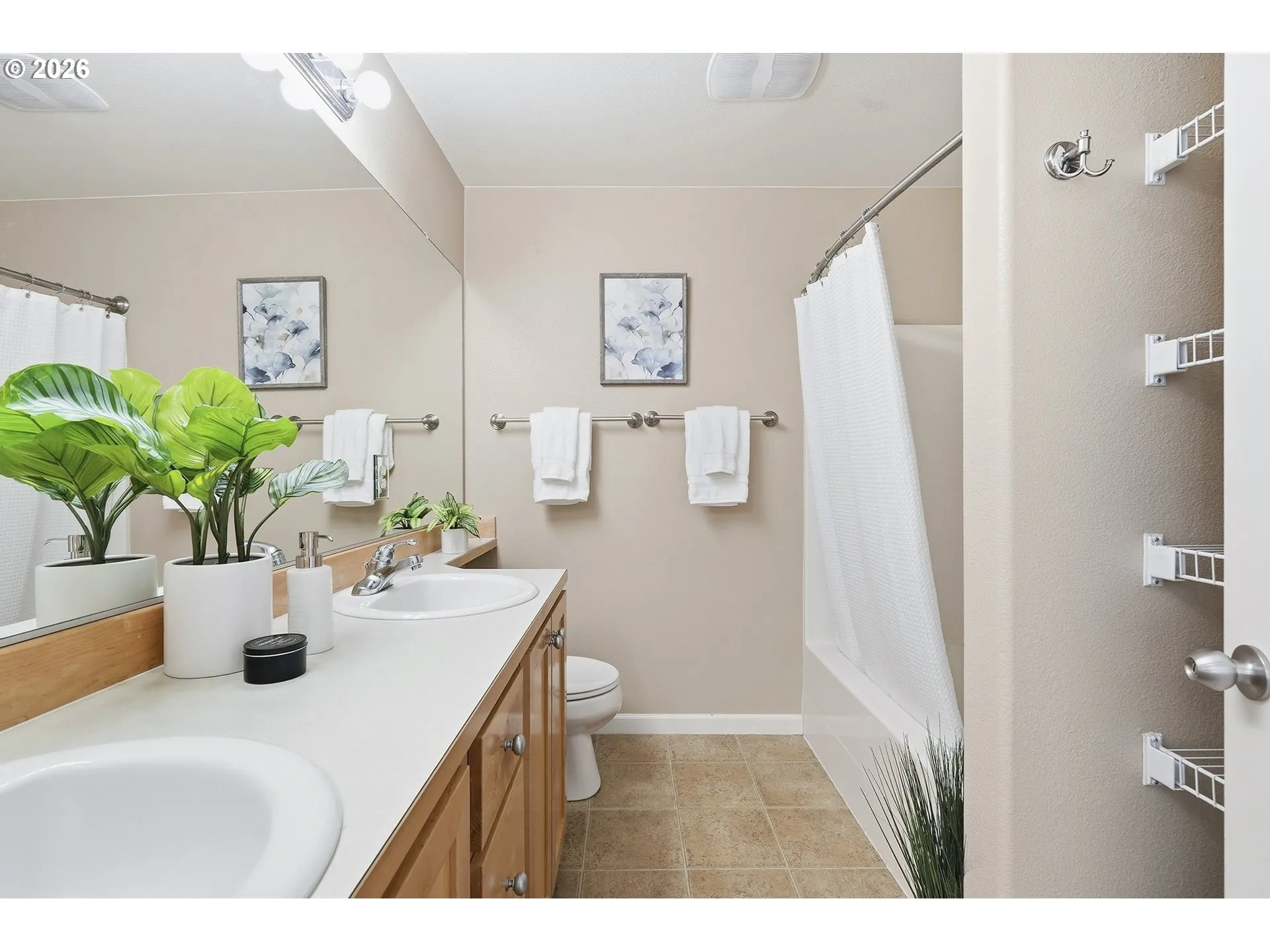Primary Bedroom-Attached Bathroom