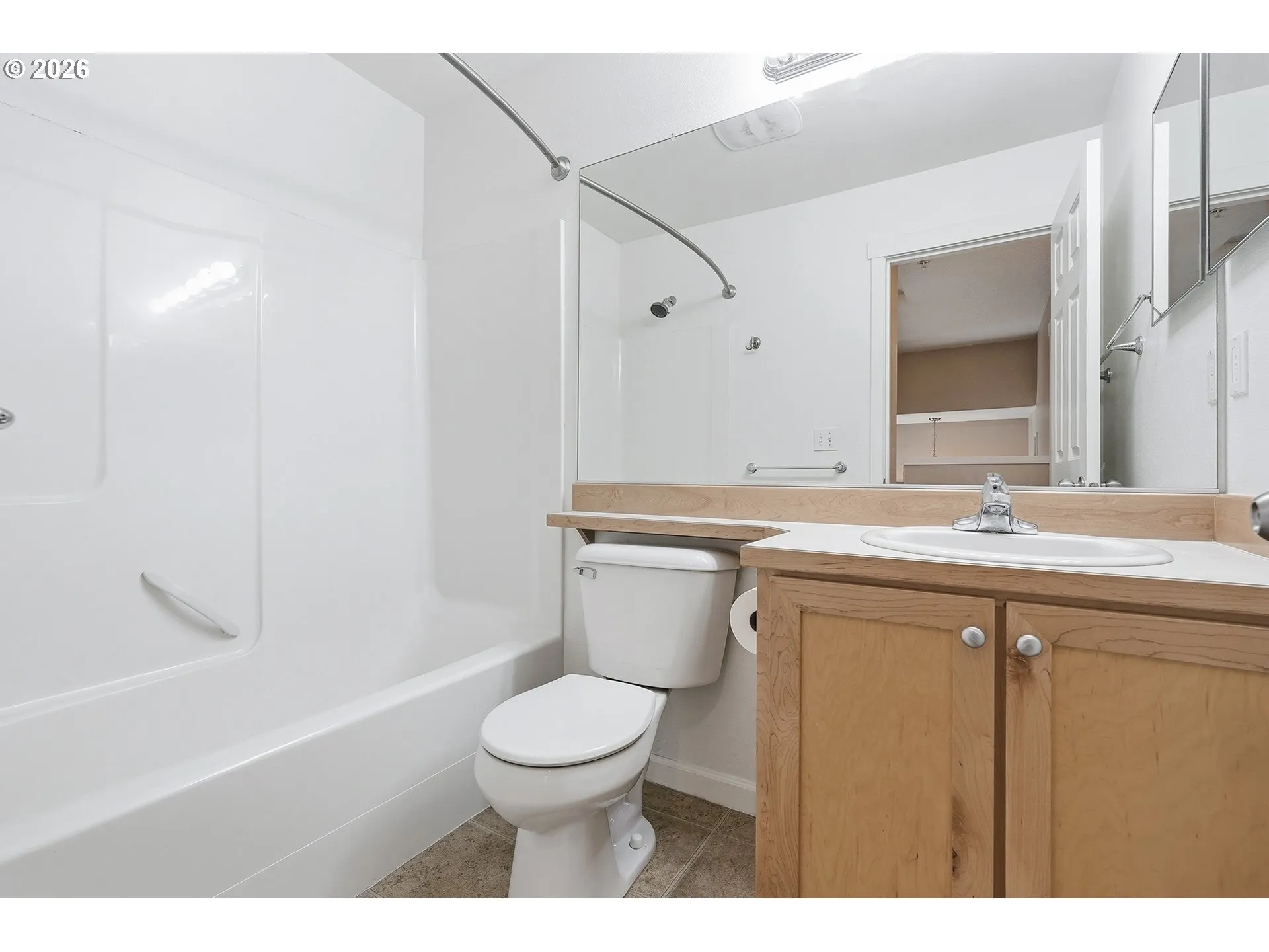 Bathroom-Upper