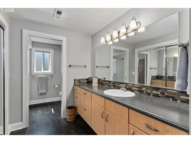 Bathroom, Attached