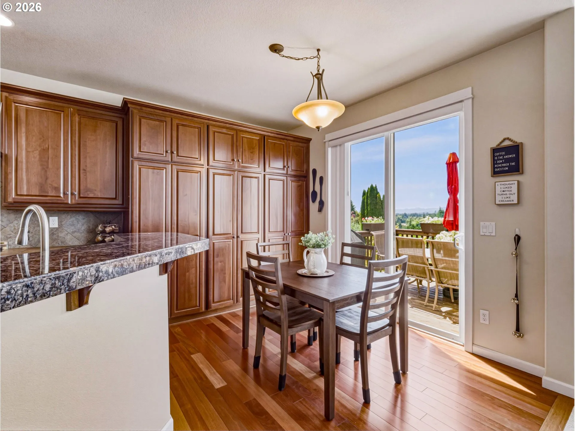 Kitchen/Nook