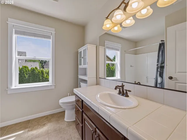 Bathroom-Upper